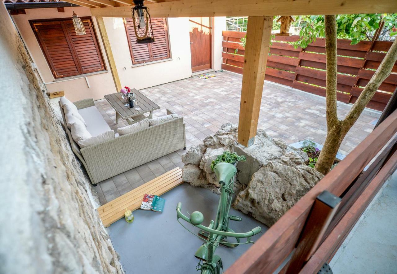 Vintage Garden Apartment بولا المظهر الخارجي الصورة