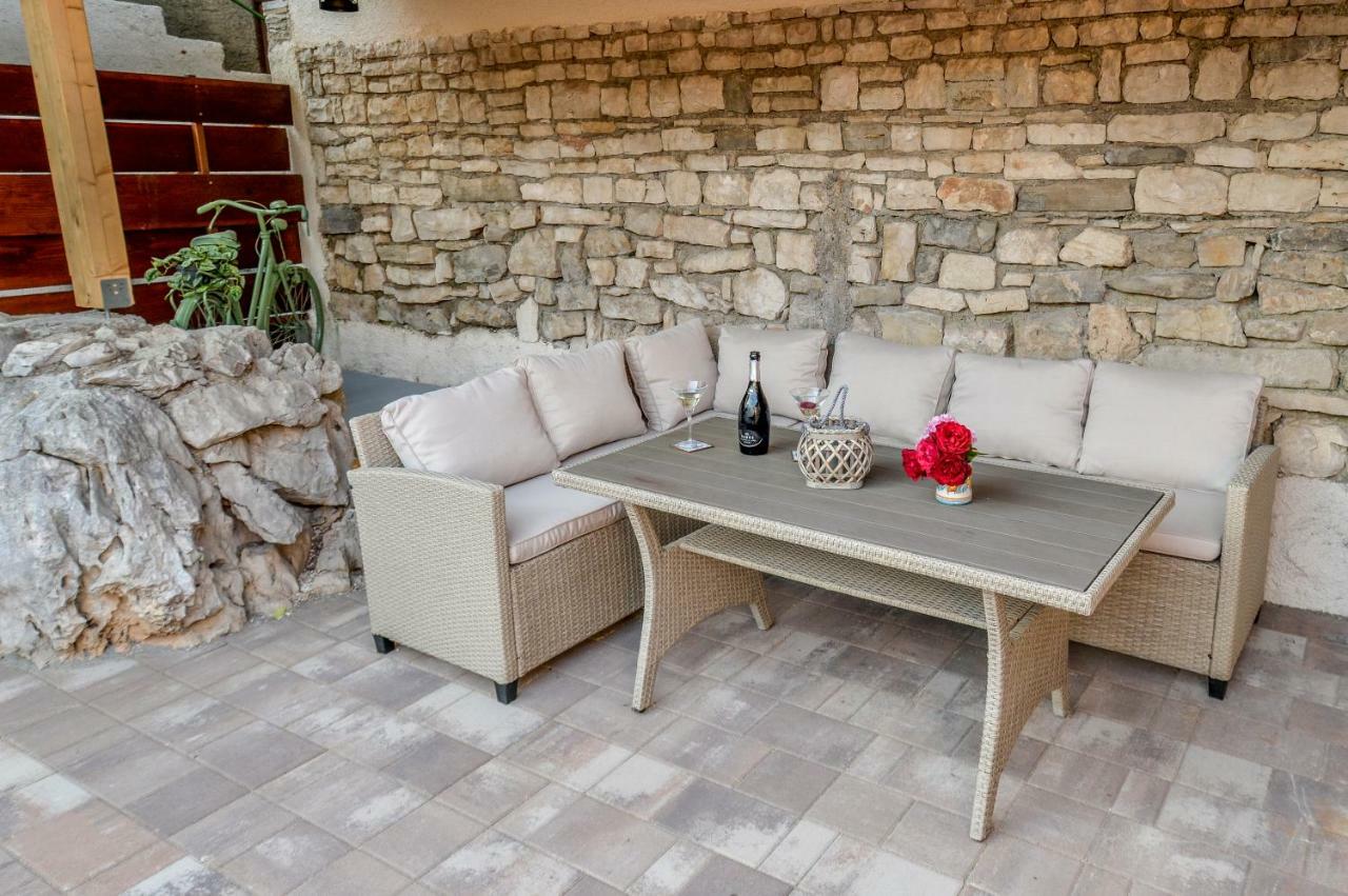 Vintage Garden Apartment بولا المظهر الخارجي الصورة